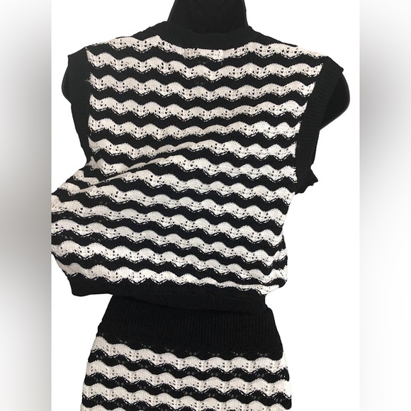 Jessica Simpson 2pc black white crochet look sleeveless top and midi skirt set - Picture 7 of 8